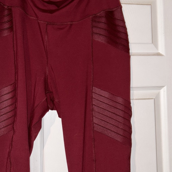 Old Navy active leggings/pants - Picture 4 of 4